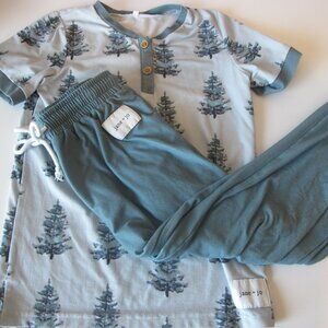 Boy's Jane + Jo Christmas Tree Holiday Pajama Set Size 8Y EUC